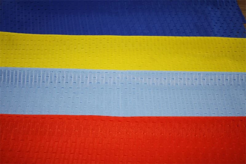 Tissu de filet à mailles fines